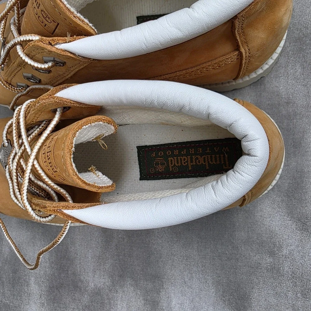 Timberland Nellie Chukka Boots Waterproof #23346 Wheat Womens Sz 6.5 *READ